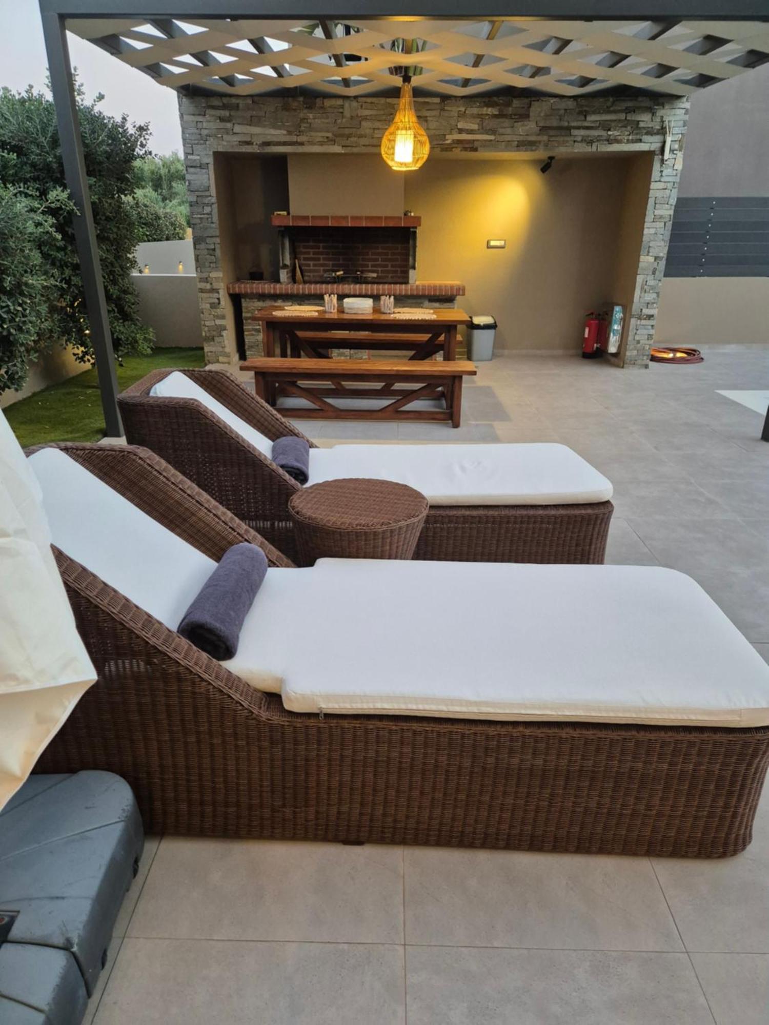 Aguacate Glafki With Heated Private Swimming Pool Villa Ciliví Kültér fotó